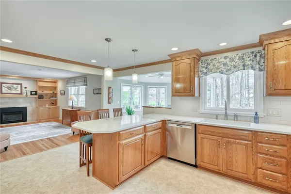 $499,500 | 9 Burncoat Way, Pittsford, NY 14534