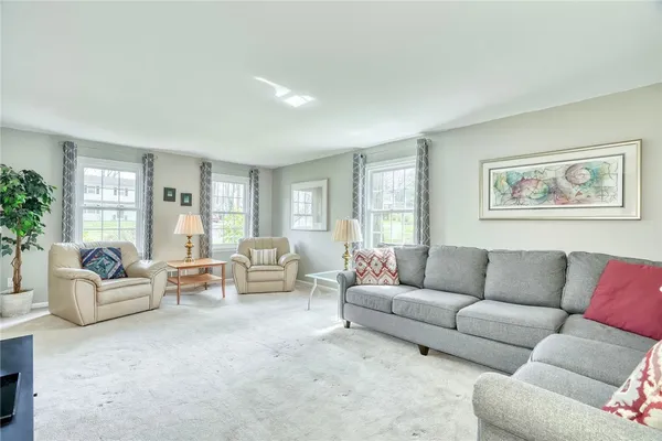 $499,500 | 9 Burncoat Way, Pittsford, NY 14534