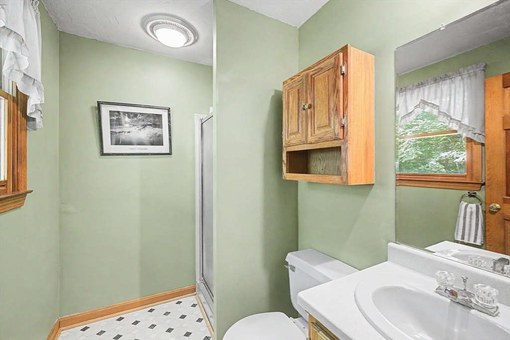 354 New Boston Road Sturbridge, MA 01566 - Photo 16 of 38 Gallery Image 16