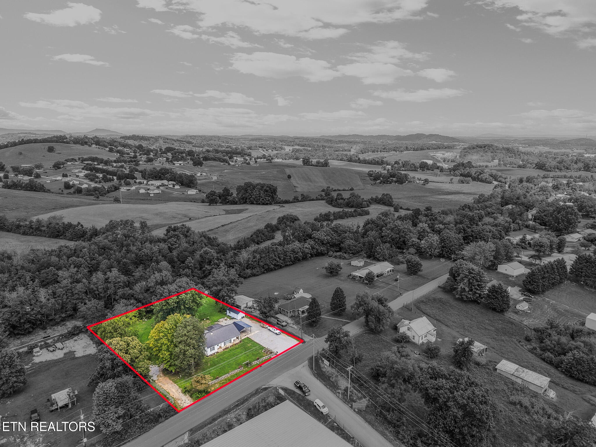 655 Old Stage Road Greeneville, TN 37745 - Photo 9 of 41 Gallery Image 9