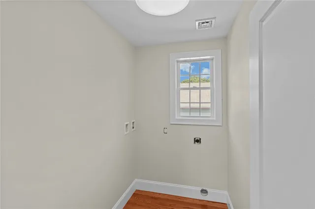 $899,900 | 117 Sharon Street, Providence, RI 02908