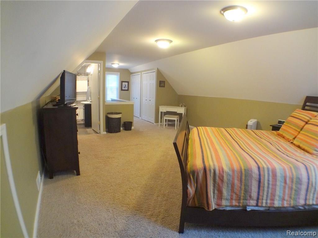 929 Cambridge Road Berkley, MI 48072 - Photo 9 of 18