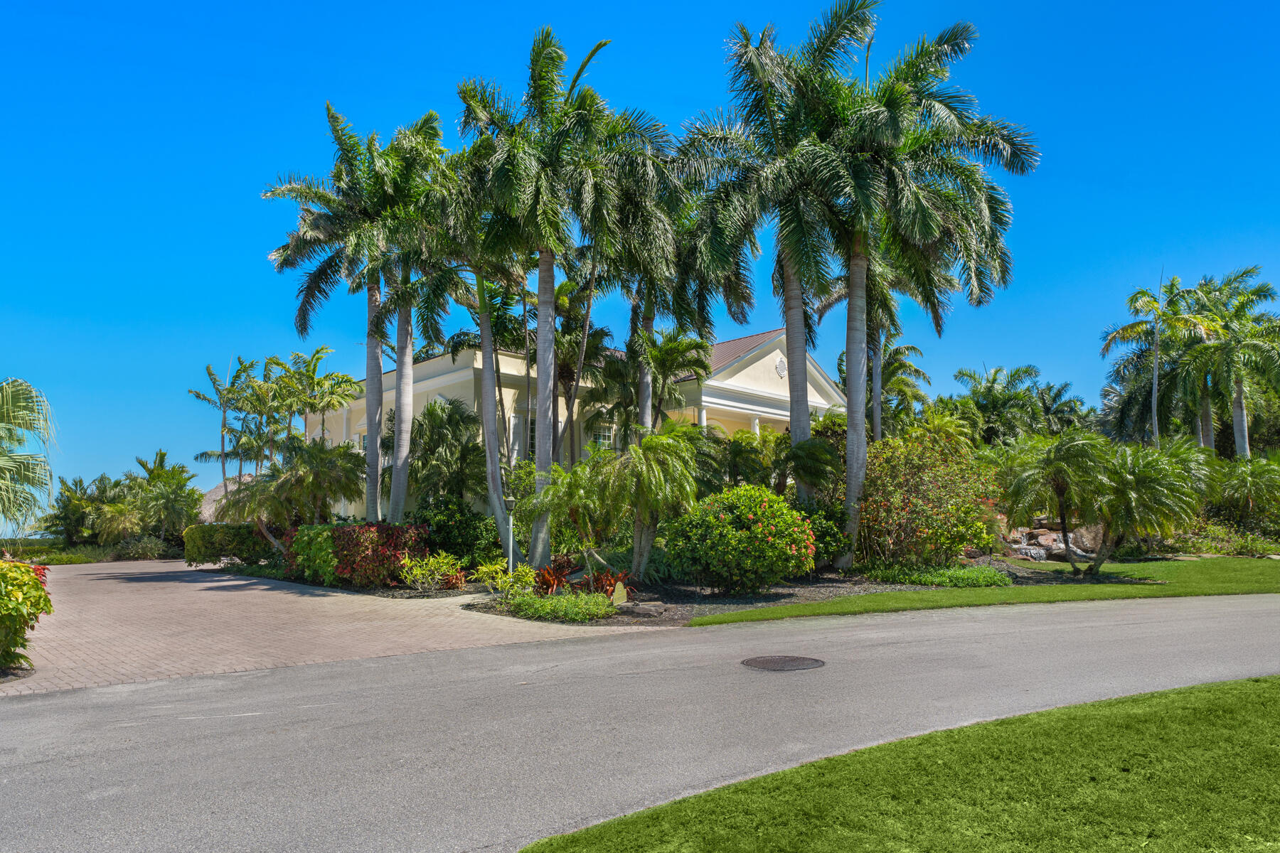 55 2 Turtles Lane Key West, FL 33040 - Photo 80 of 87 Driveway entrance