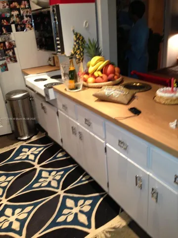 $275,000 | 11111 Biscayne Boulevard, Unit 7G, Miami, FL 33181