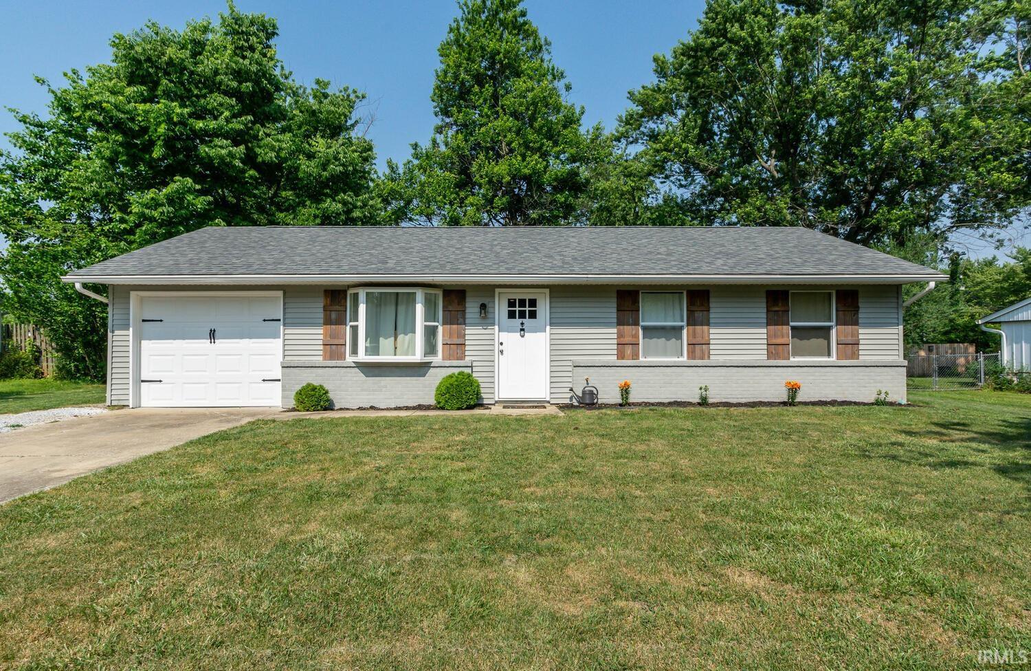 3112 South Market Place, Bloomington, IN 47403 Compass