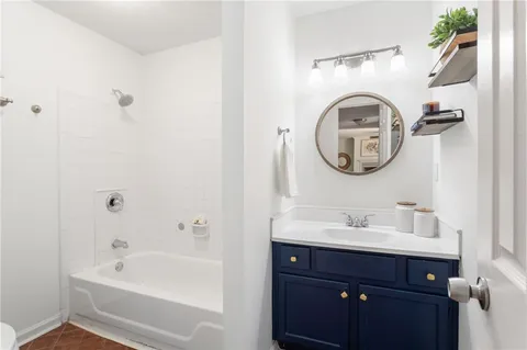 $255,000 | 2606 Vinings Central Run Southeast, Atlanta, GA 30339