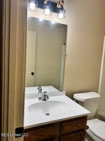 $1,300 | 6118 Kensington Road, Horn Lake, MS 38637