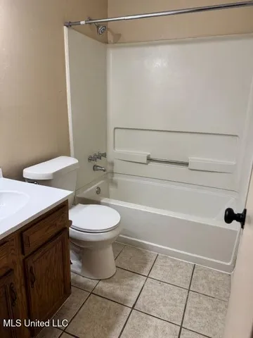 $1,300 | 6118 Kensington Road, Horn Lake, MS 38637