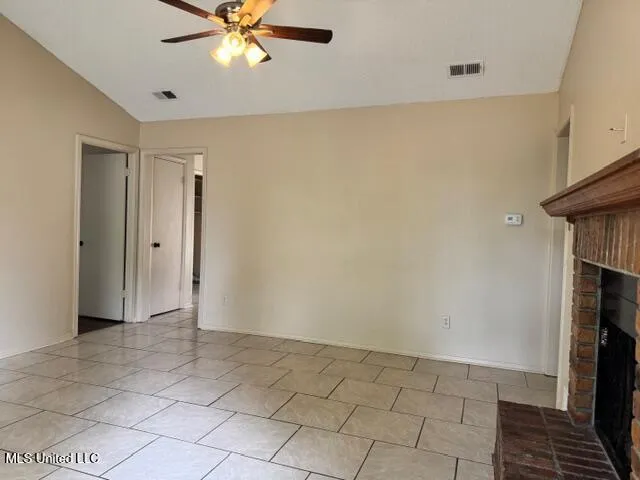 $1,300 | 6118 Kensington Road, Horn Lake, MS 38637