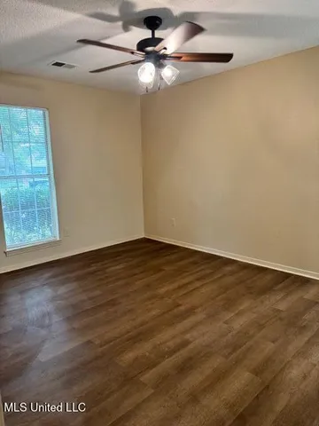 $1,300 | 6118 Kensington Road, Horn Lake, MS 38637