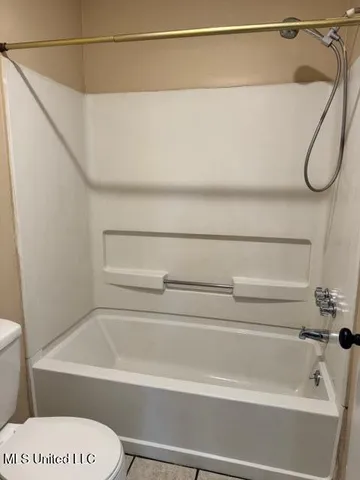 $1,300 | 6118 Kensington Road, Horn Lake, MS 38637