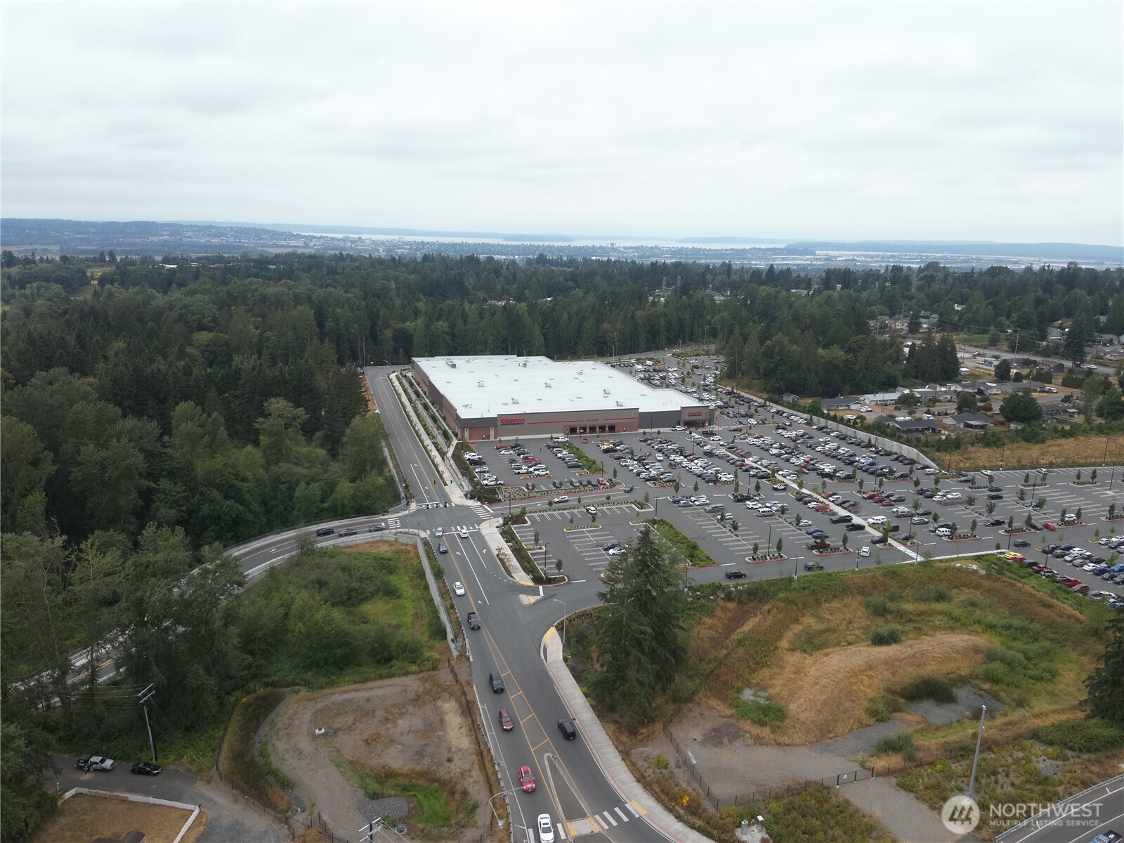 2415 South Lake Stevens Road Lake Stevens, WA 98258 - Photo 11 of 13 a view of a yard