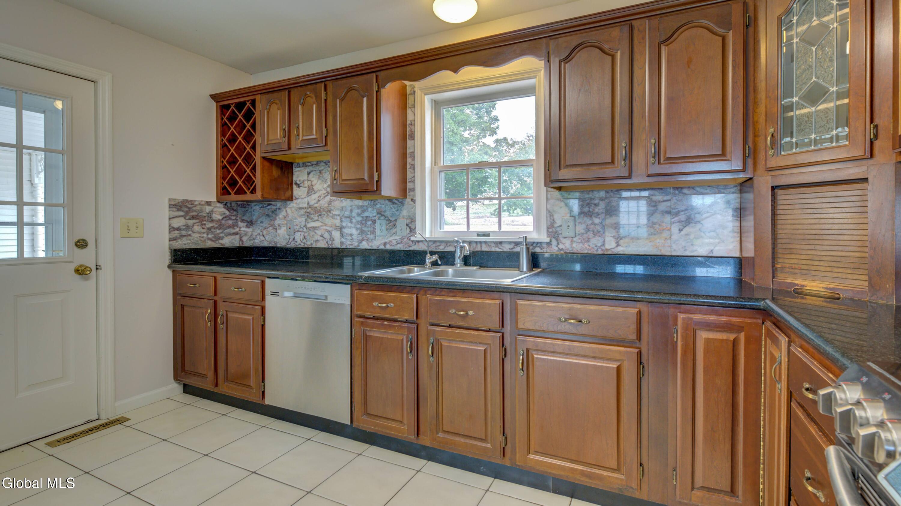 221 Denice Road Florida, NY 12010 - Photo 15 of 106 221 Denice Rd-5