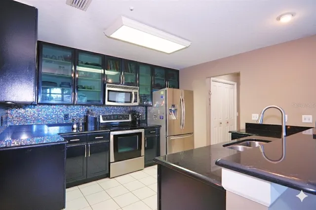 $464,900 | 2201 Howard Lane, Tampa, FL 33612