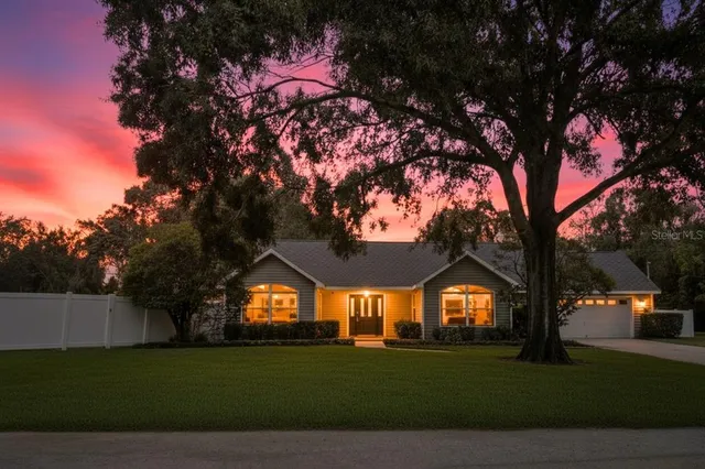 $464,900 | 2201 Howard Lane, Tampa, FL 33612