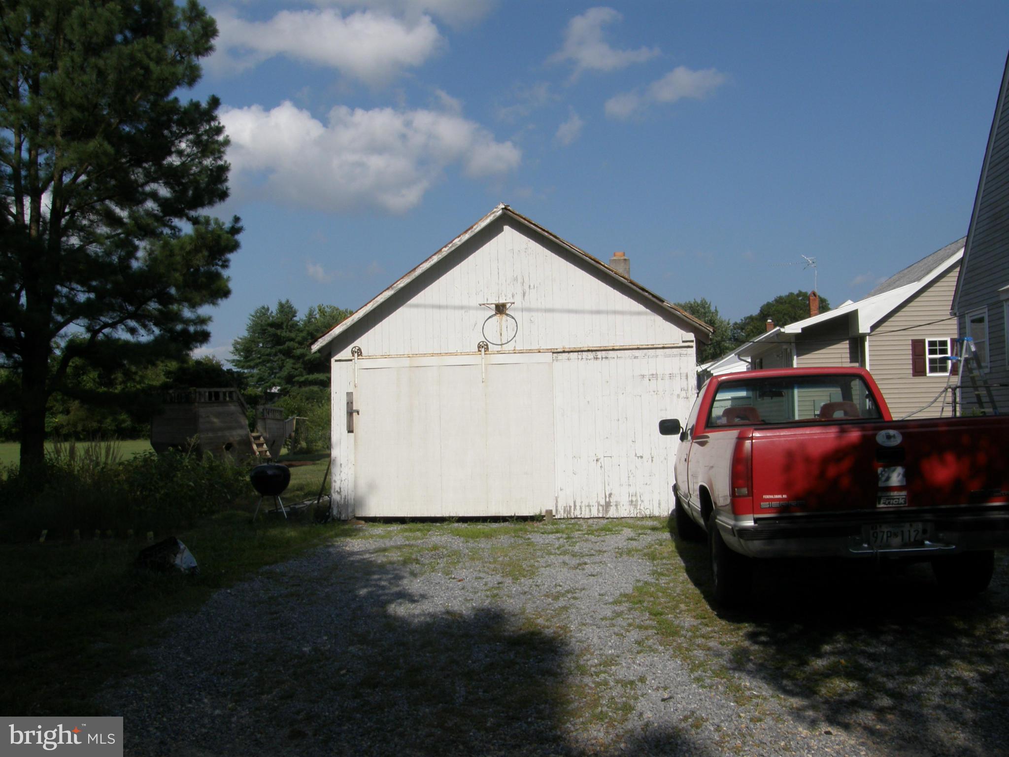 302 Liberty Road Federalsburg, MD 21632 - Photo 3 of 4 Exterior (General)Garage