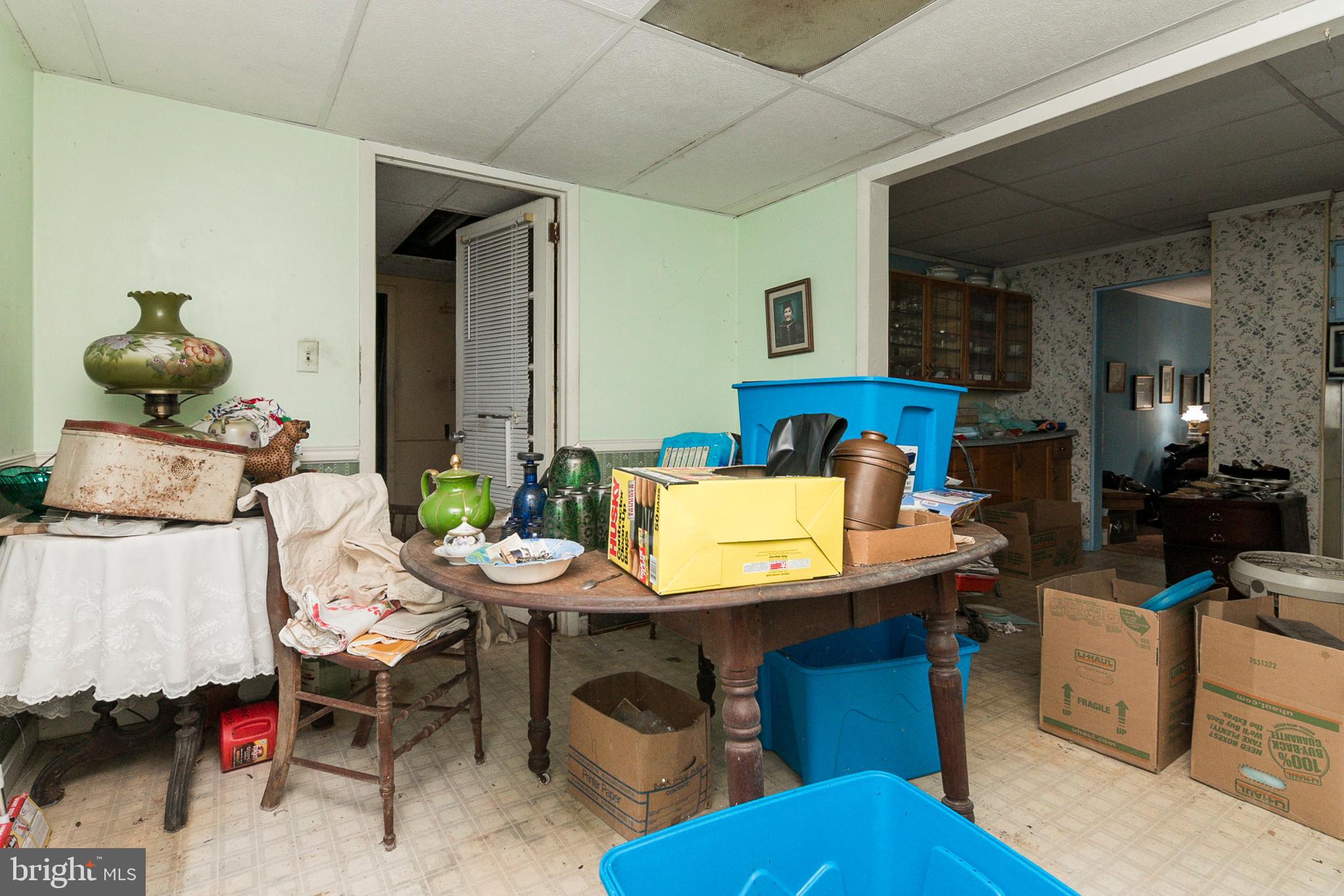 17638 Woodwards Store Road Gaithersburg, MD 20877 - Photo 18 of 36 Gallery Image 18