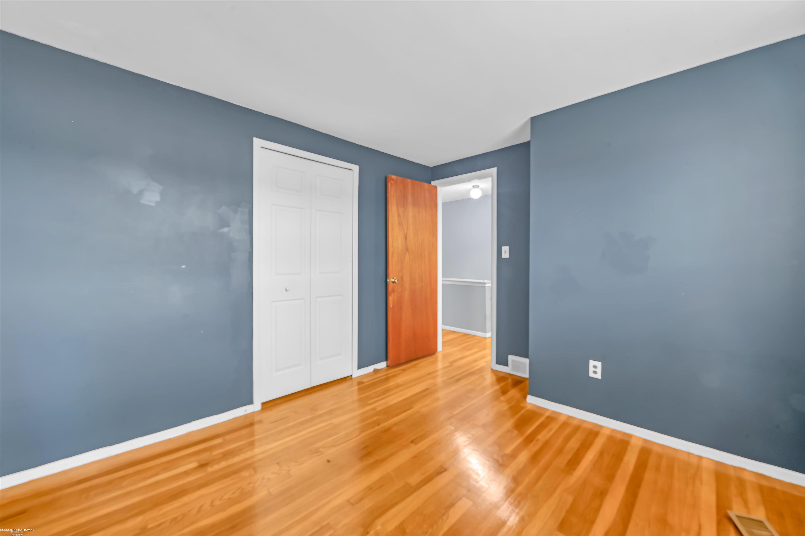 20349 15 Mile Road Clinton Township, MI 48035 - Photo 16 of 26 50098908-15.JPG
