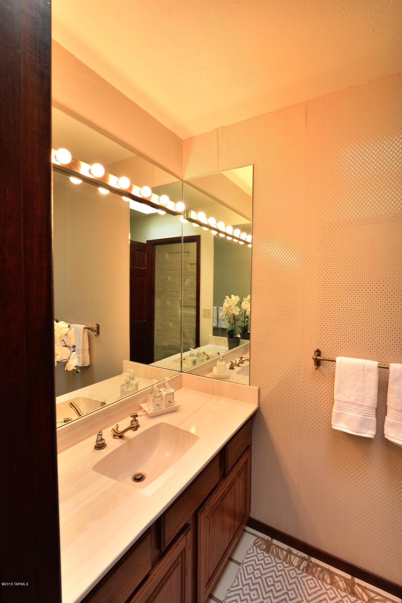 4010 East Cocopas Road Tucson, AZ 85718 - Photo 14 of 26 Gallery Image 14