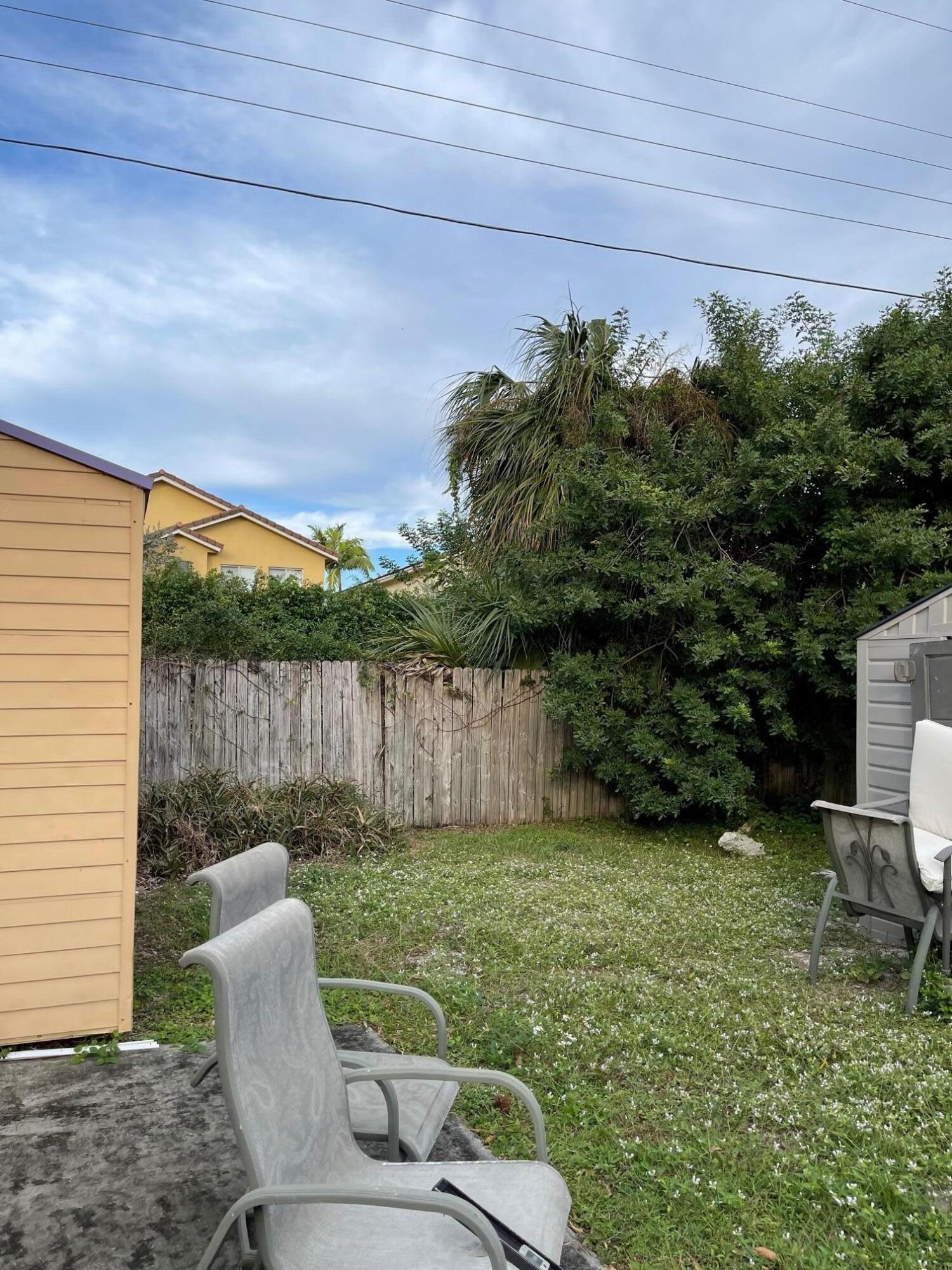 3301 Avenue T Riviera Beach, FL 33404 - Photo 12 of 23 6