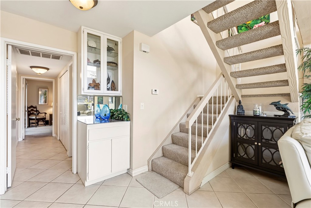4574 Gateshead Oxnard, CA 93035 - Photo 14 of 70