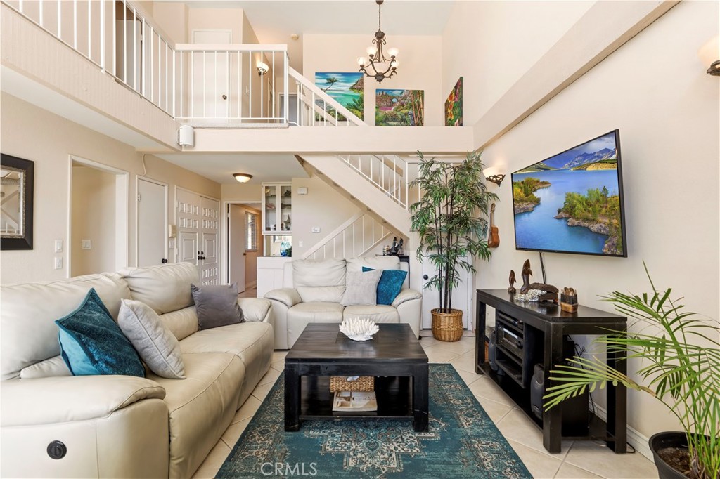 4574 Gateshead Oxnard, CA 93035 - Photo 19 of 70
