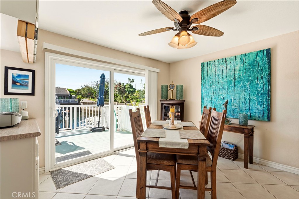 4574 Gateshead Oxnard, CA 93035 - Photo 20 of 70 Dinning Area adjacent to open kitchen and expansive deck.
