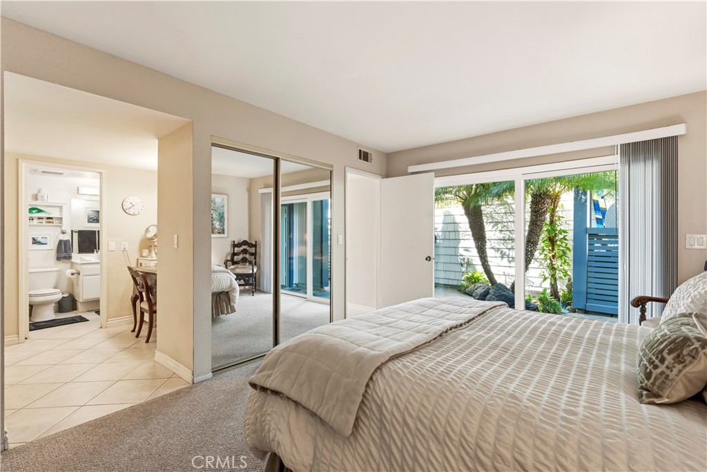 4574 Gateshead Oxnard, CA 93035 - Photo 44 of 70 Additional Vanity area in main baedroom