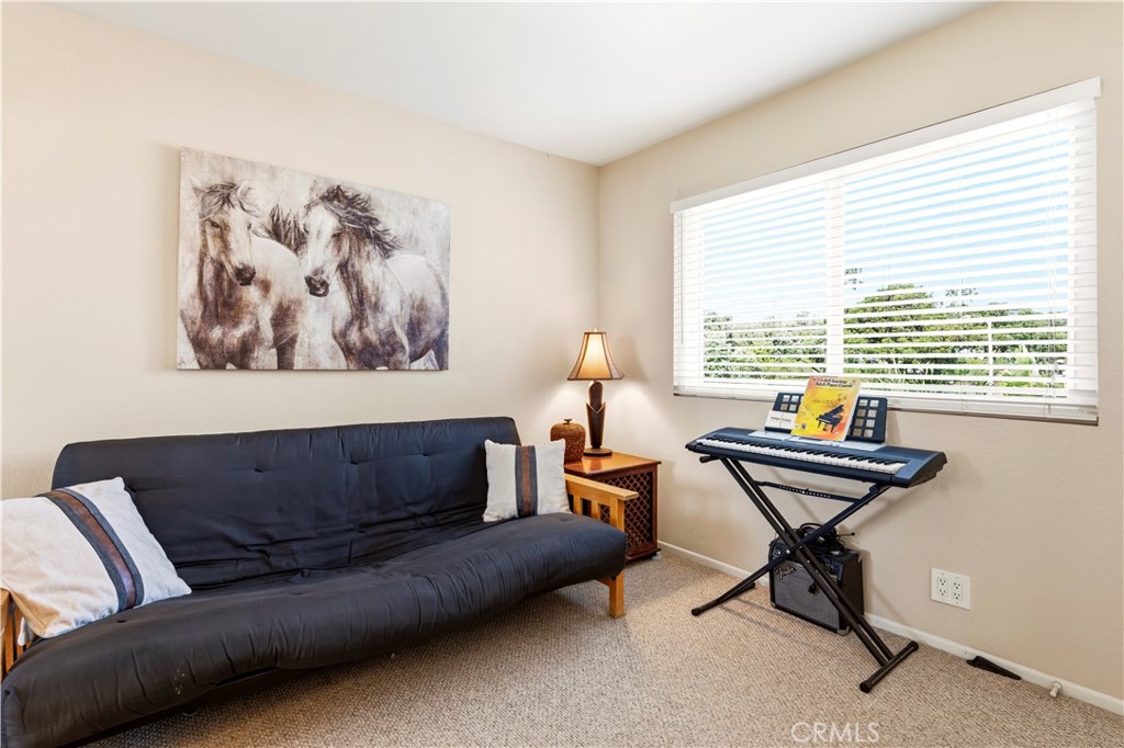 4574 Gateshead Oxnard, CA 93035 - Photo 53 of 70
