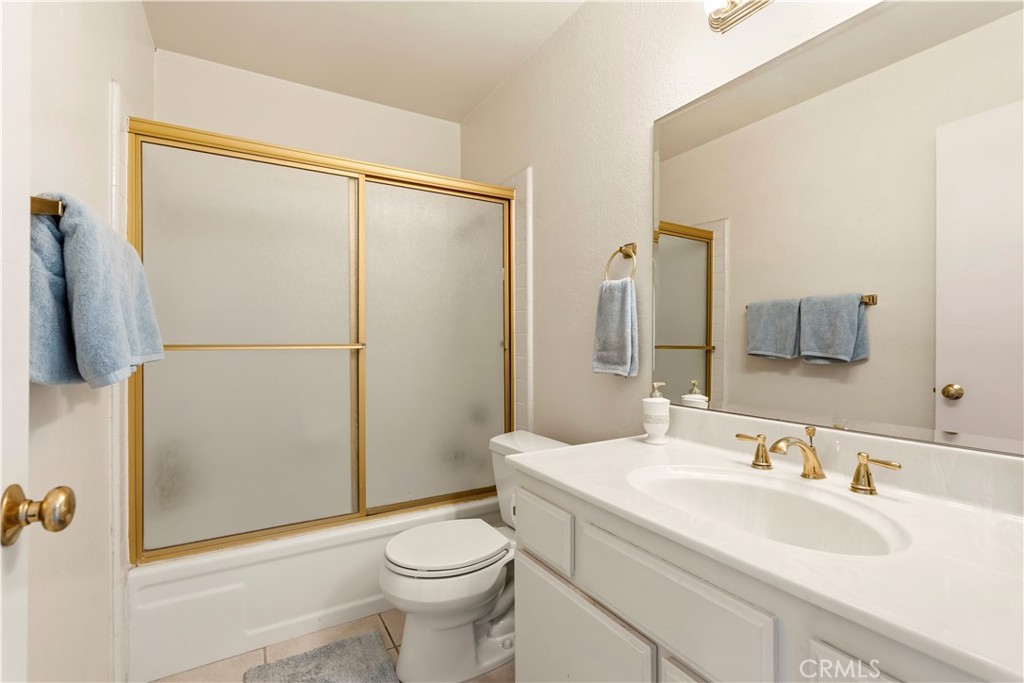 4574 Gateshead Oxnard, CA 93035 - Photo 56 of 70