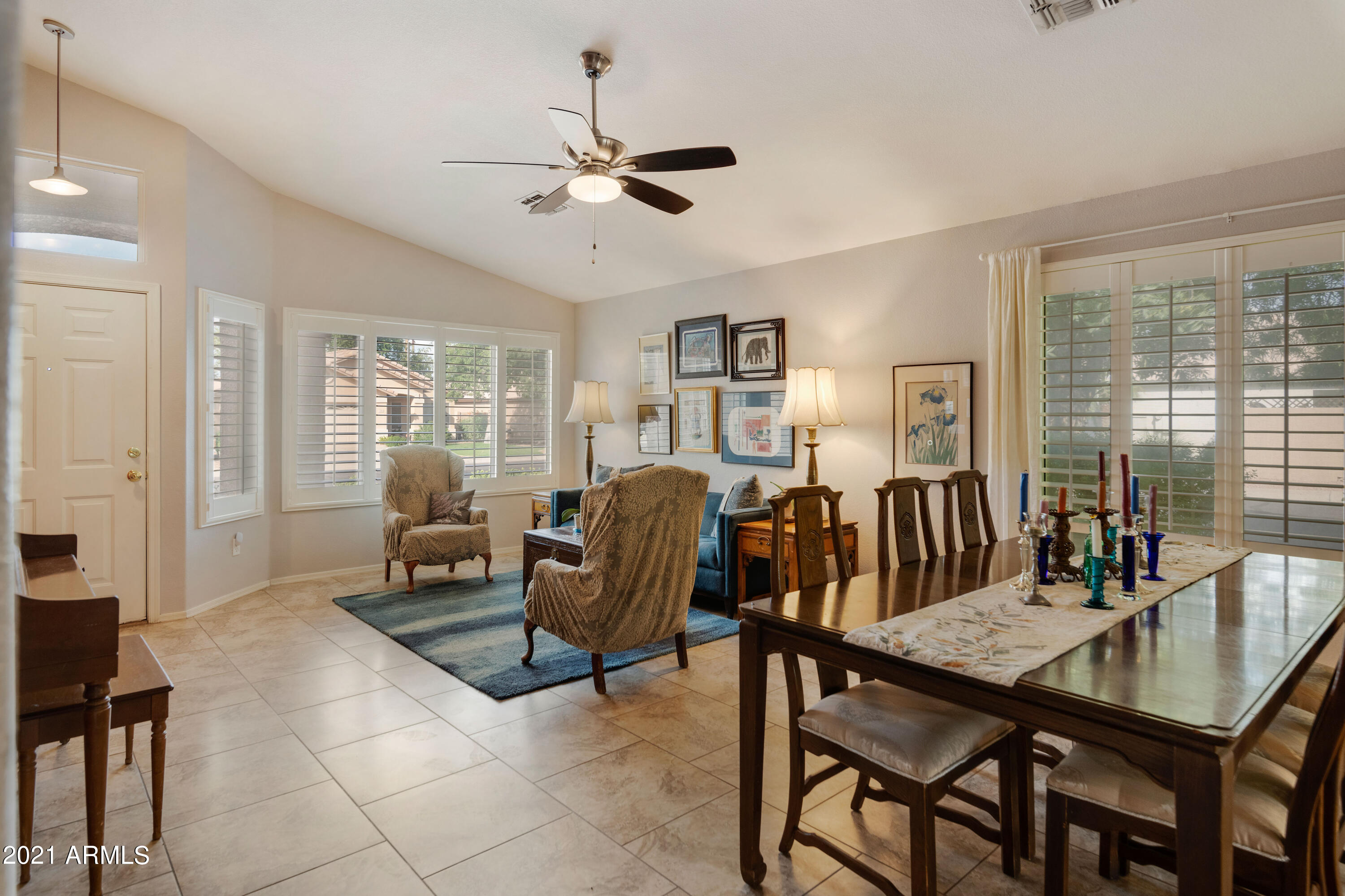 79 West Del Rio Street Gilbert, AZ 85233 - Photo 4 of 27 Family Rm/Dining Rm