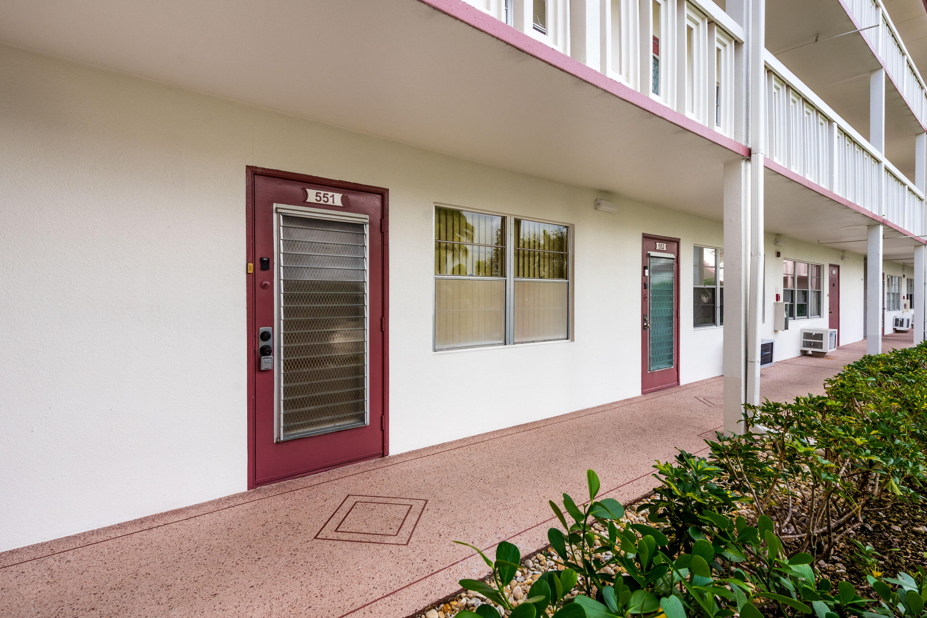551 Fanshaw North, Unit 551 Boca Raton, FL 33434 - Photo 2 of 36 551 Fanshaw N-4