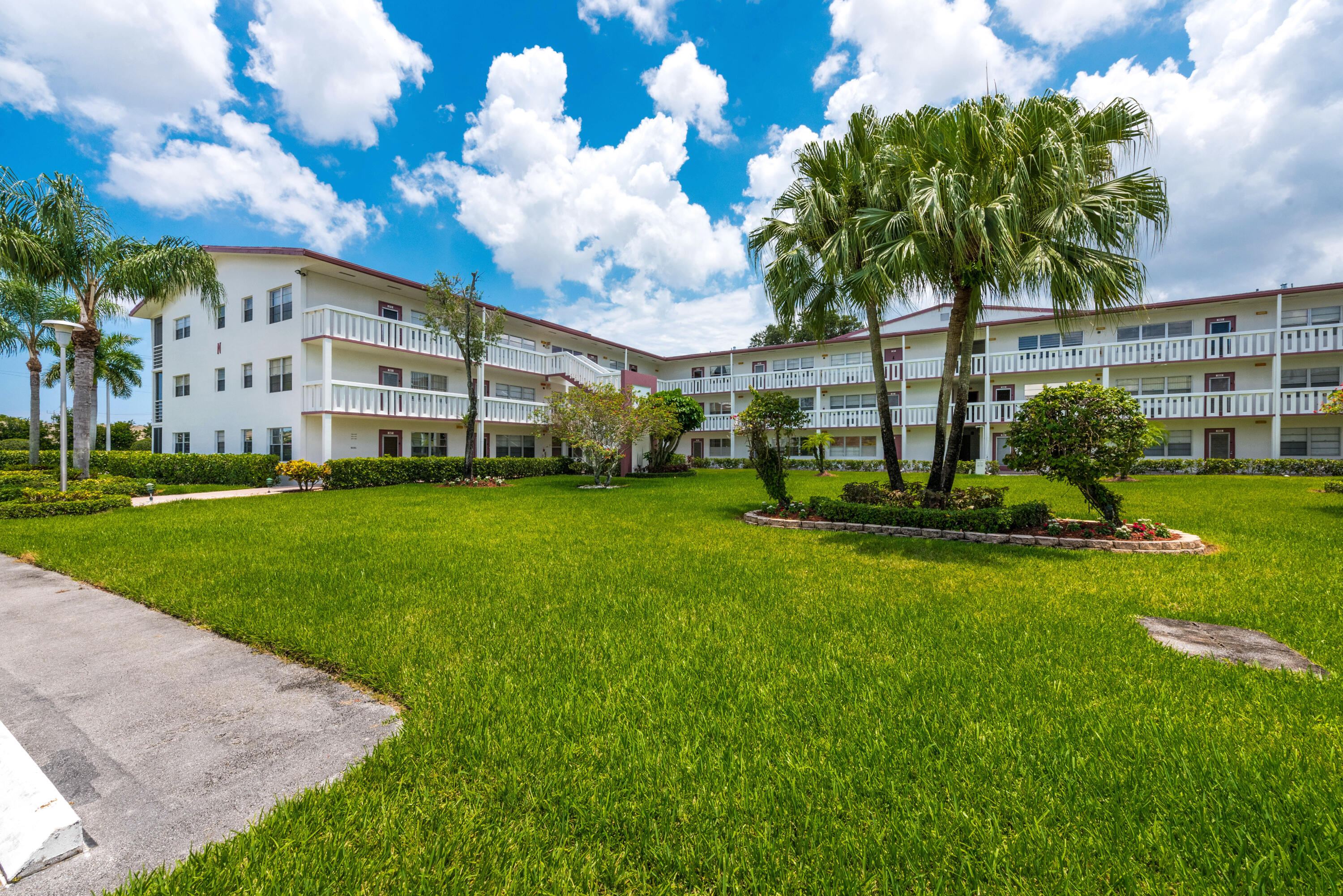 551 Fanshaw North, Unit 551 Boca Raton, FL 33434 - Photo 21 of 36 551 Fanshaw N.-2