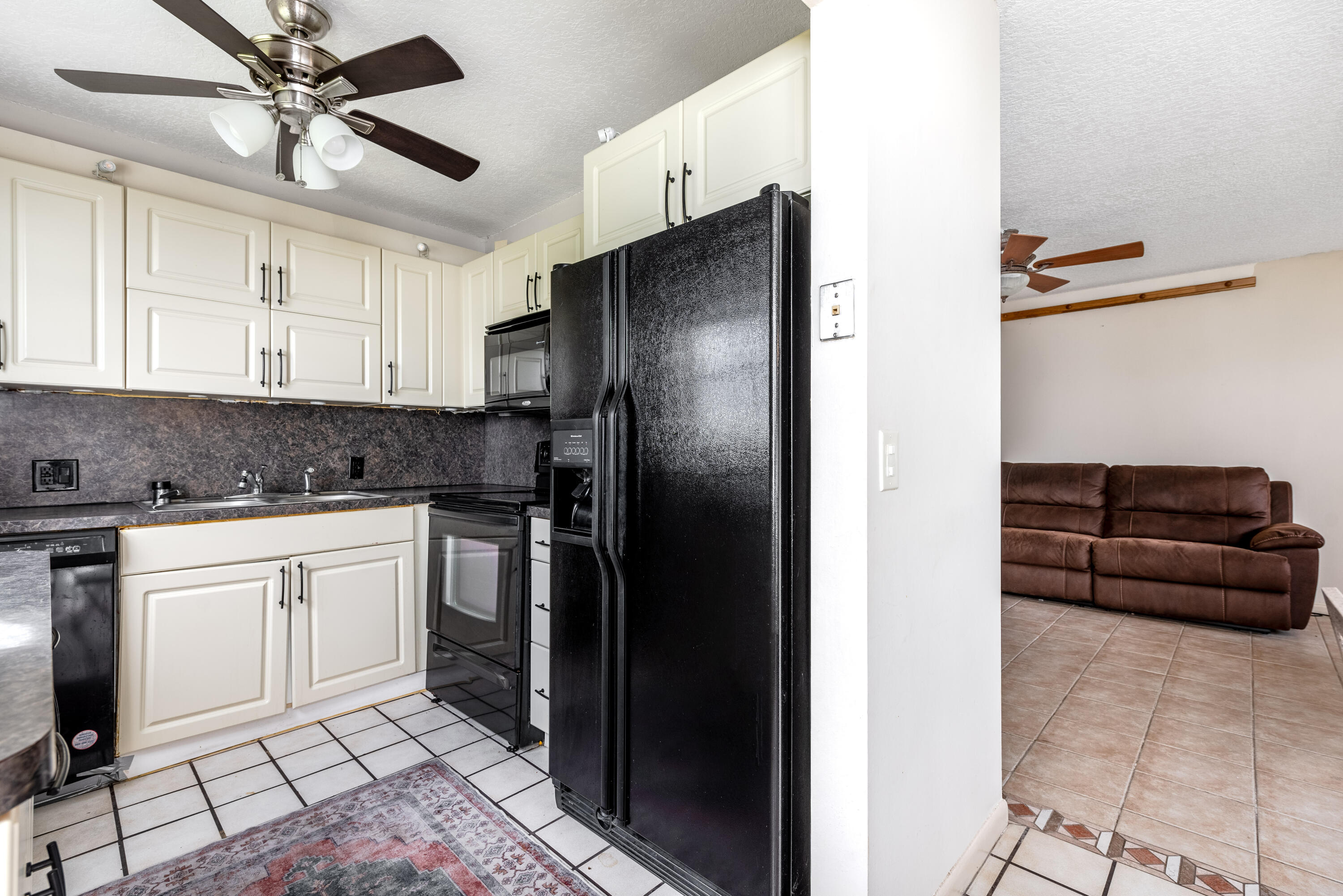 551 Fanshaw North, Unit 551 Boca Raton, FL 33434 - Photo 8 of 36 551 Fanshaw N-10