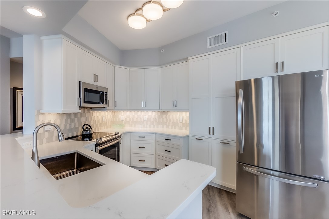 150 Lenell Road, Unit 501 Fort Myers Beach, FL 33931 - Photo 4 of 43