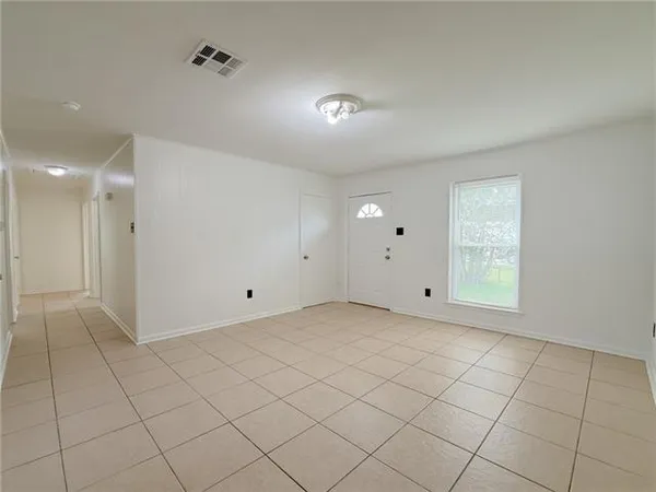 $1,600 | 508 Avenue G, Unit A, Marrero, LA 70072