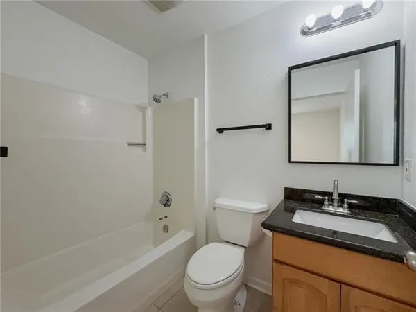 $1,600 | 508 Avenue G, Unit A, Marrero, LA 70072