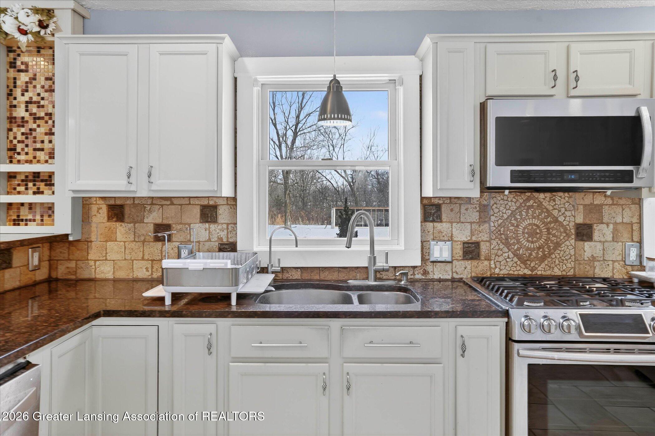 1140 North Smith Road Eaton Rapids, MI 48827 - Photo 11 of 54 15-1140-N-Smith-Rd-Eaton-Rapids-MI-48827