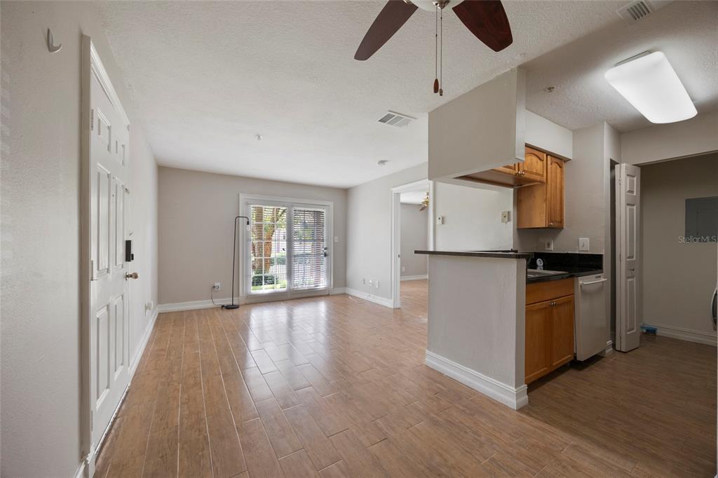 241 Afton Square, Unit 103 Altamonte Springs, FL 32714 - Photo 2 of 18