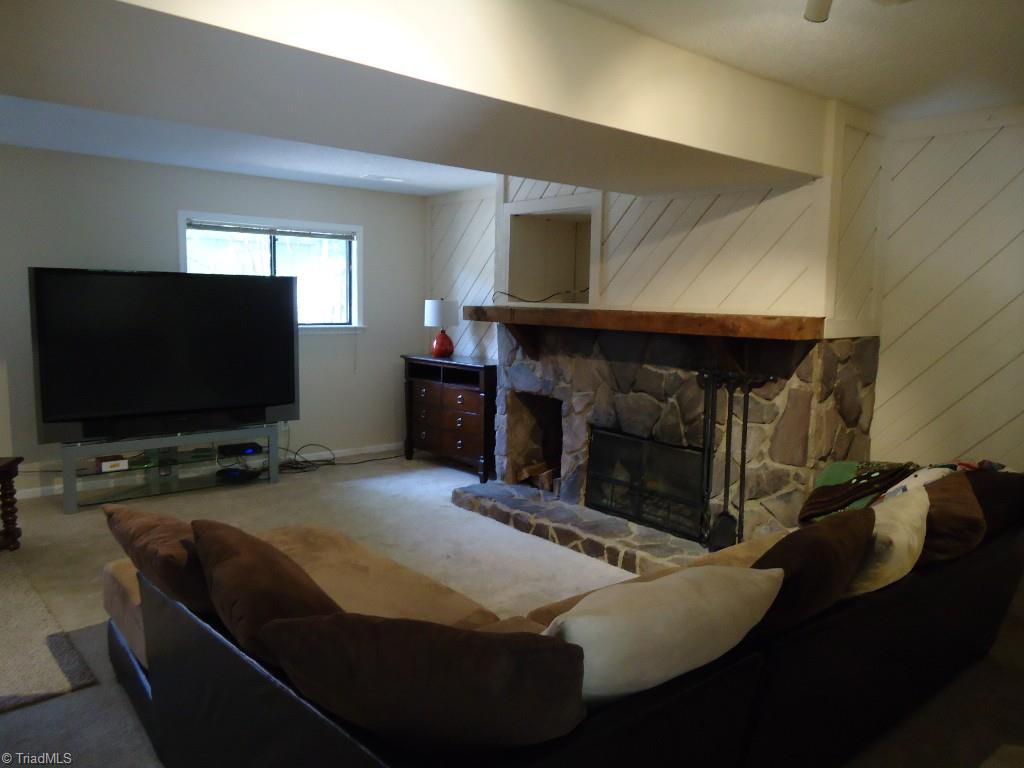 240 Northpoint Avenue High Point, NC 27262 - Photo 9 of 17 Gallery Image 9