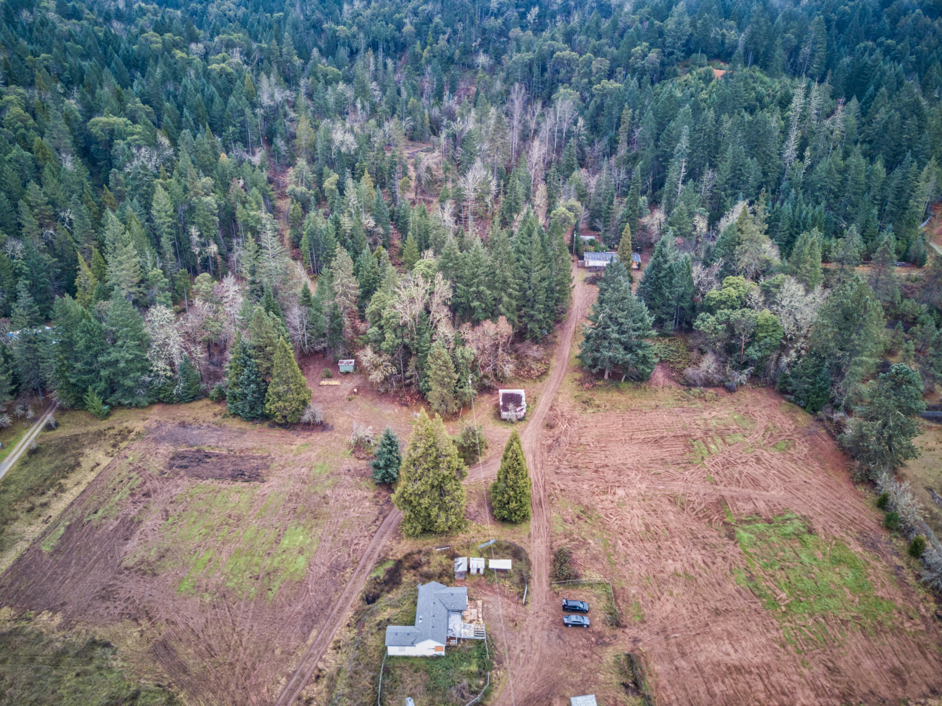 417 North Frontage Road Wolf Creek, OR 97497 - Photo 5 of 19 Frontage-4