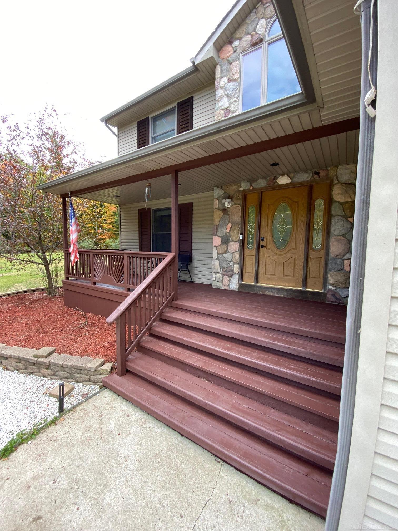 5950 Ewalt Road Imlay City, MI 48444 - Photo 6 of 46 50092498-5.JPG