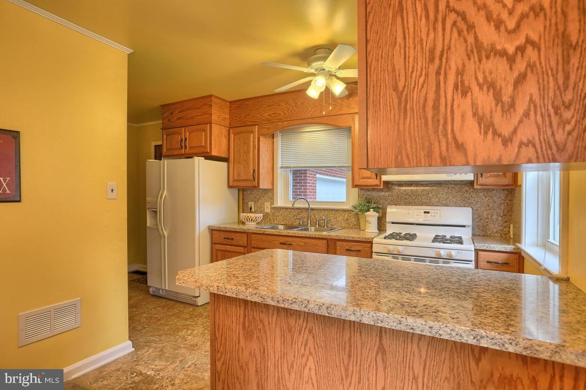 159 East Roseville Road Lancaster, PA 17601 - Photo 12 of 26 Gallery Image 12