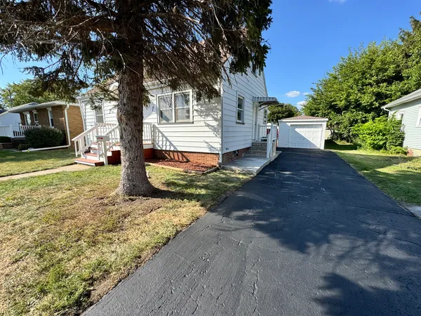 $141,500 | 804 East 12th Street, Streator, IL 61364