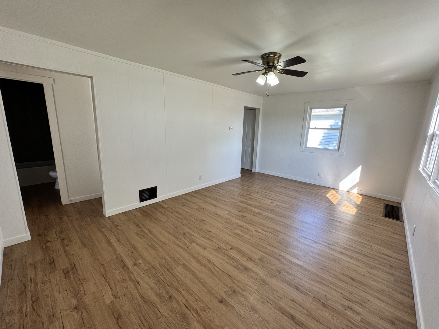 804 East 12th Street Streator, IL 61364 - Photo 8 of 25