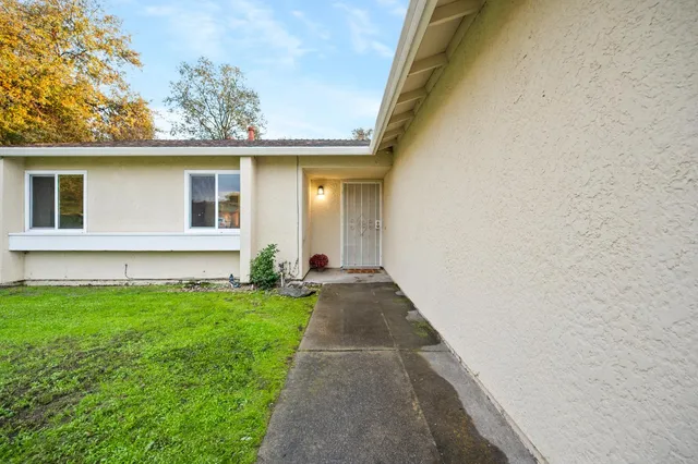 $420,000 | 5846 Pikes Peak Way, Sacramento, CA 95842