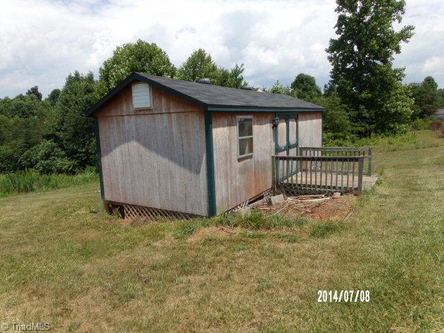 440 Old Offen Po Road Traphill, NC 28685 - Photo 12 of 28 Gallery Image 12