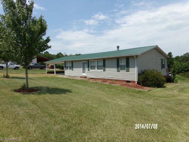 440 Old Offen Po Road Traphill, NC 28685 - Photo 4 of 28 Gallery Image 4