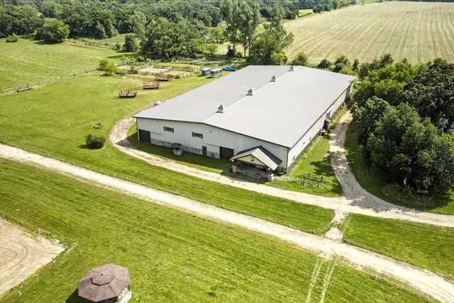 $2,200,000 | S75W35621 Wilton Road, Eagle, WI 53119