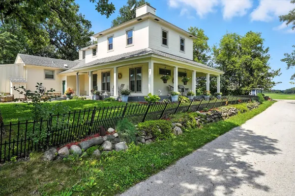 $2,200,000 | S75W35621 Wilton Road, Eagle, WI 53119